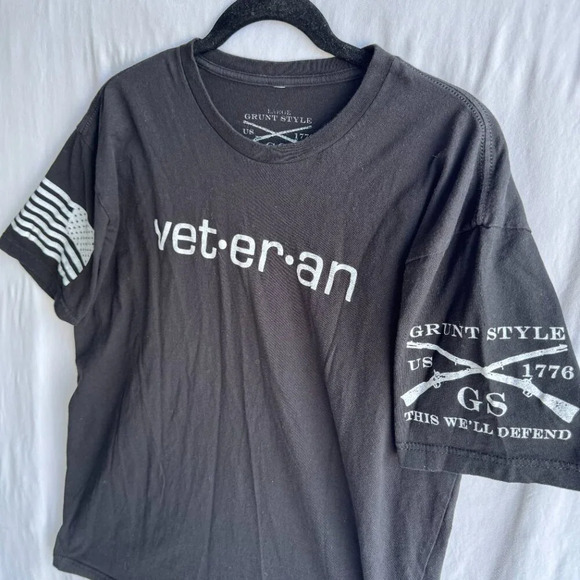 Black Grunt Style 'Veteran' Graphic Tee - Size L - Picture 2 of 4